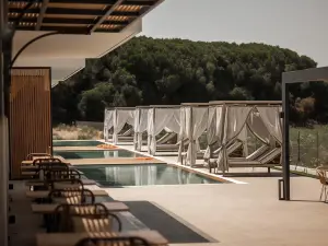 Salt Boutique Hotel