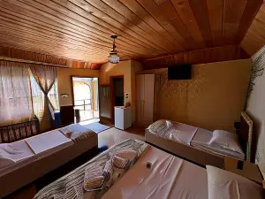 Rooms Merlika -Inside the Castle-
