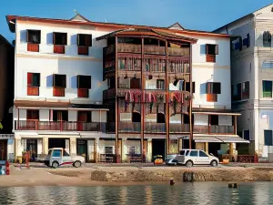 Mizingani Seafront Hotel