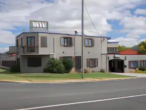 Warwick Vines Motel