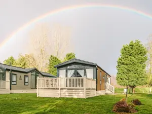 JJs Lodge Lakewood