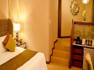Royal Garden Hotel