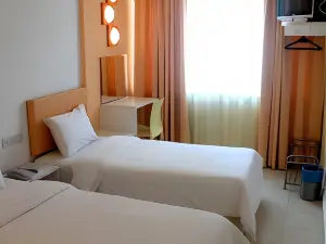 YY38 Hotel