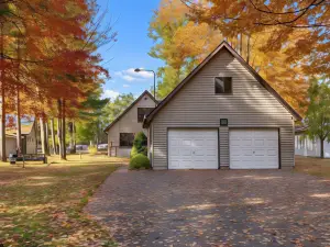 Torch River Retreat 3Bdr Home with Dock