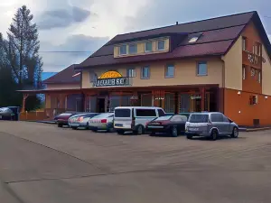 Tihe Noci Motel