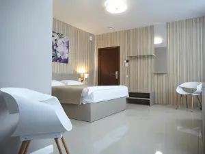 Central Hotel