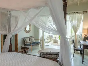 Private Villa at Monte Sagrado Reserve 1 Bedroom Villa by Redawning