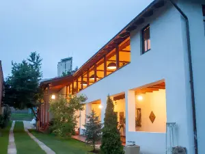 Elma Guesthouse