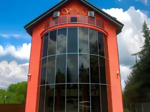 Vinci Hotel Airport