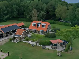 Bed & Breakfast Hoeve Happiness - Ontbijt Inbegrepen - Wellness Aanwezig