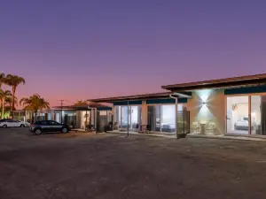 Hilltop Motel