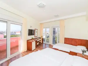 Hotel Merlot