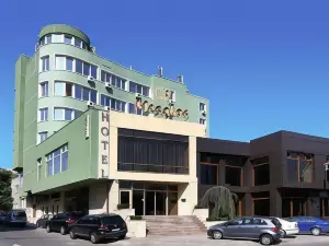 ホテル メガロス