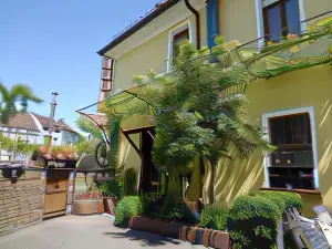 Hotel Rose Heidelberg Inklusive Frühstück, Saunanutzung Und Parkplätze Nach Verfügbarkeit