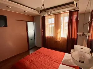Galaktika Razvlecheniy Mini-Hotel