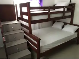 Total New!! Exclusive!! Apt at Paradise V ..