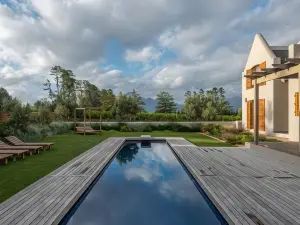 Lalapanzi Lodge