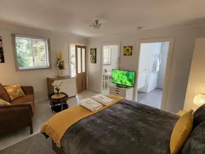 Riesling Trail & Clare Valley Cottages