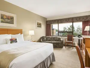 Travelodge by Wyndham Edmonton East