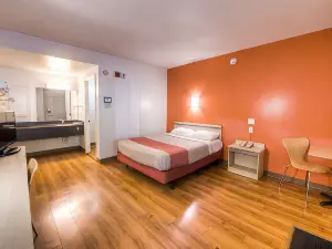Motel 6 Niantic, CT - New London