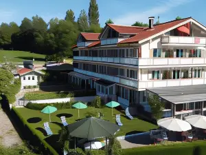 ChiemseeStern Vacation & Recreation "Adults Only"
