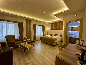 Line Suite Hotel