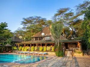 ลดจ์ที่ทะเลสาบนาคูรู