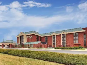 Best Western Plus Indianapolis North at Pyramids