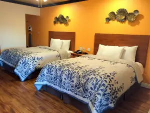 FairBridge Inn & Suites Gateway to Yosemite