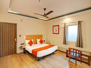 Hotel Noida Grand - Near Sector Sector 62