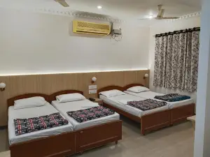 Hotel Nachiappa Palace