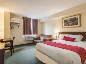 Knights Inn Orillia