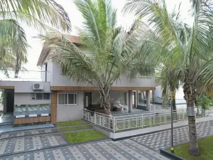Coconut Lagoon Agro Resort