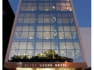 尼亞特城市酒店