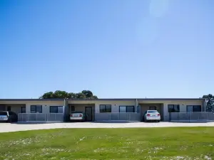 Island Quarters