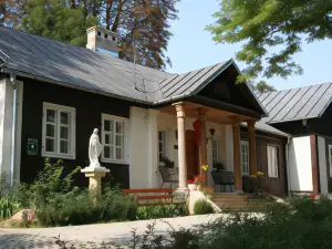 Dworek Ojca Mateusza