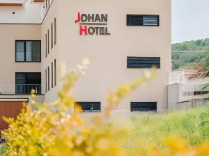 Johan Hotel