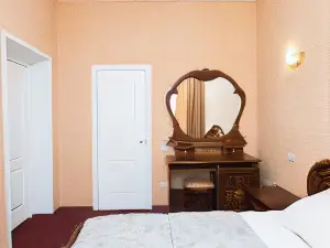 Vizit Guest House