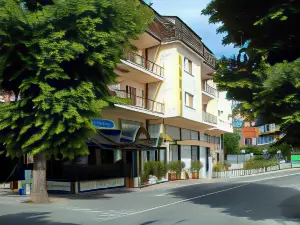 Hotel Serena