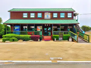 Top of the Hill RV Resort & Cabins