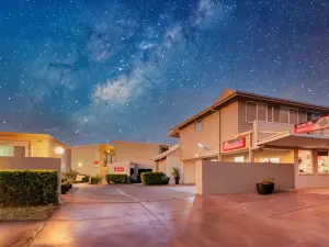 Route 66 Motor Inn