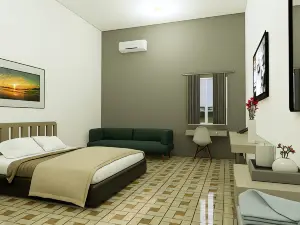 Elephant Inn and Suite Hotel by Sajiwa