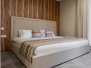 Nasha Khvoya Hotel