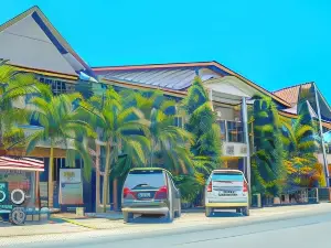 OYO 91720 Hotel Yotowawa NearBukit Cinta
