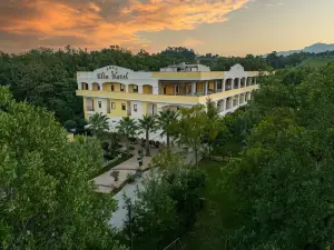 Elia Hotel
