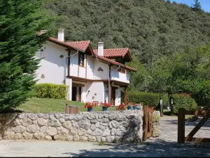 Viviendas Rurales El Covaju