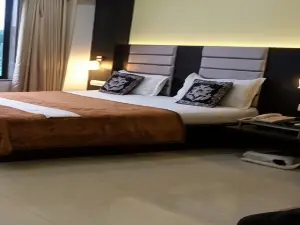 Hotel Prakash Pride
