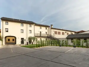 Portone180 Guest House