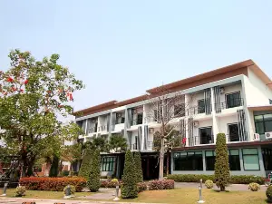 Ray Hotel Buriram