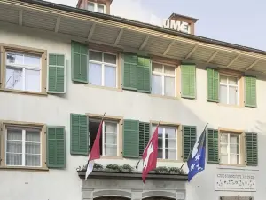 Blume Baden Hotel & Restaurant